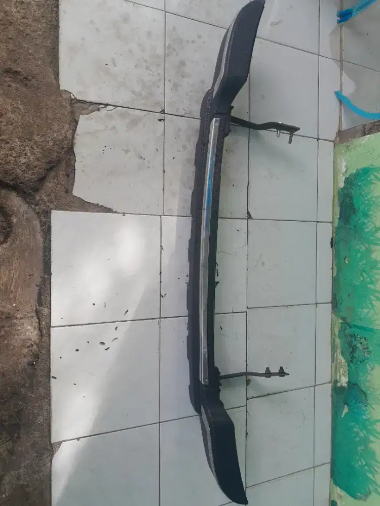 Tanduk pengaman bemper belakang avanza xenia