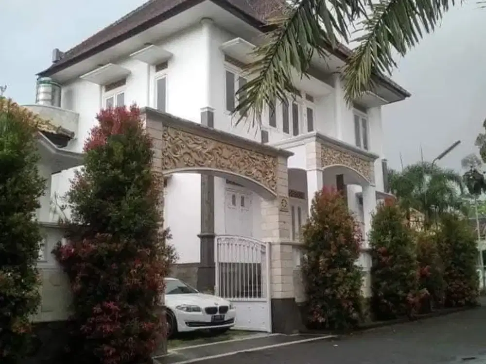 Jual villa 2 lantai full perabot lokasi oro oro ombo batu malang