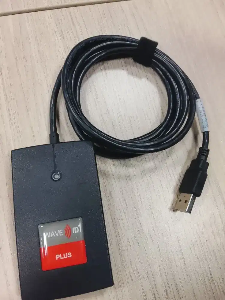 Wave ID Plus RDR-80581AKU Card Reader