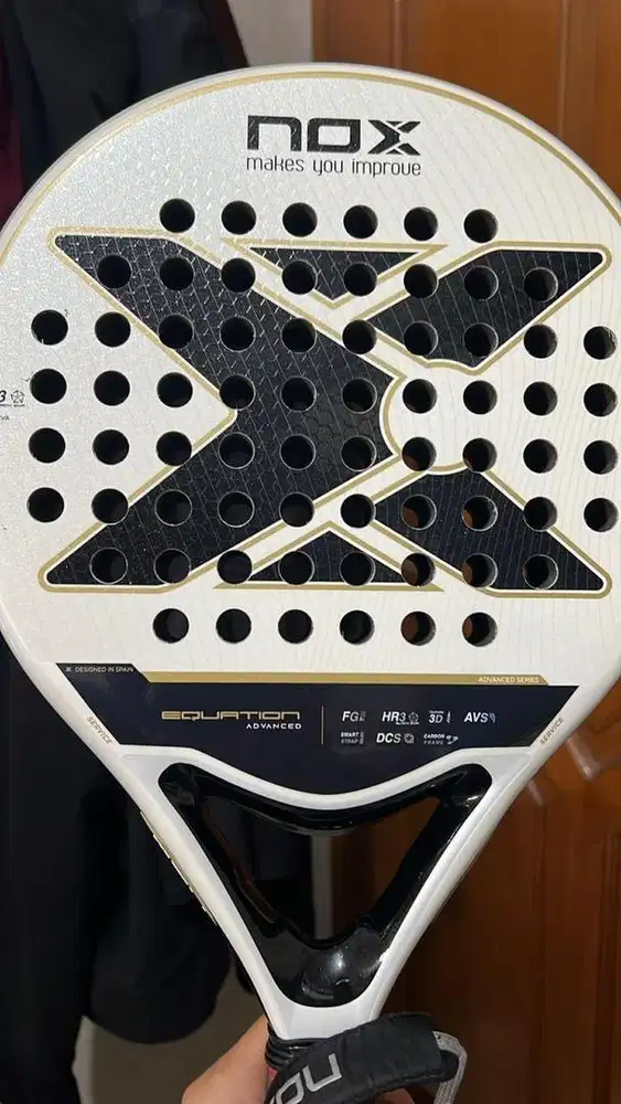 Nox Equation Advanced 25 Padel Racket