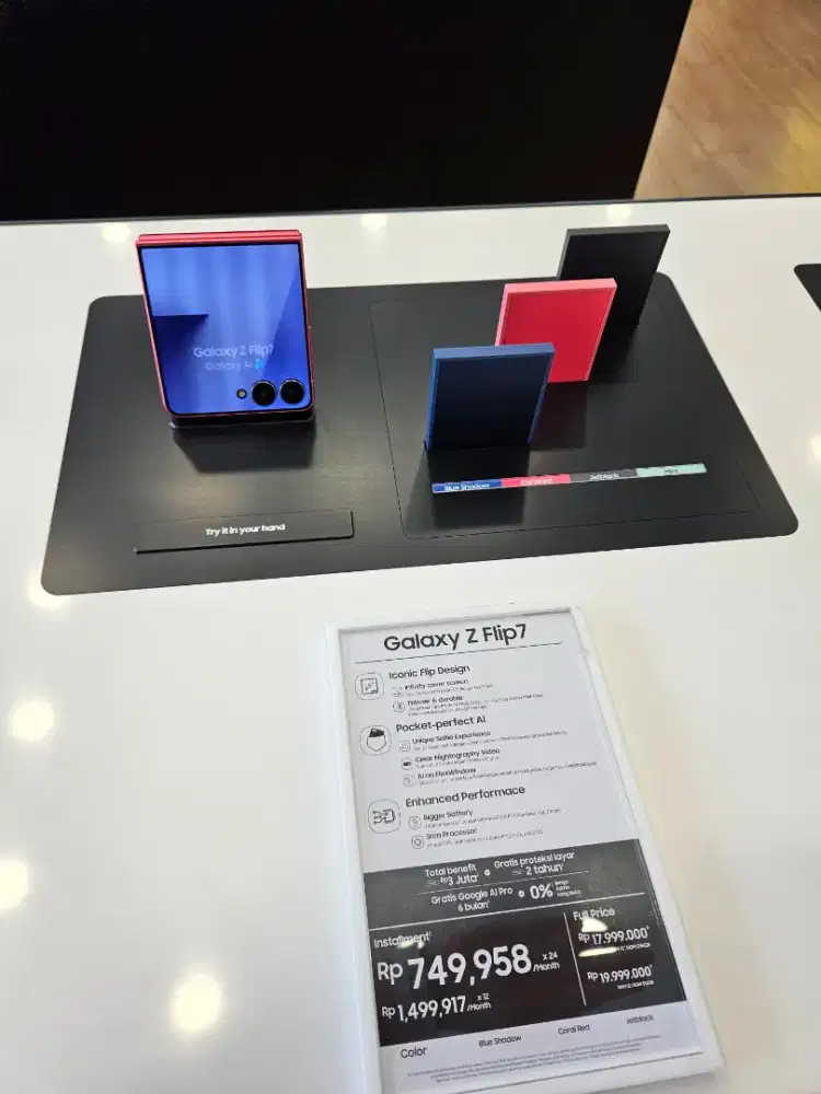 SAMSUNG GALAXY ZFLIP7