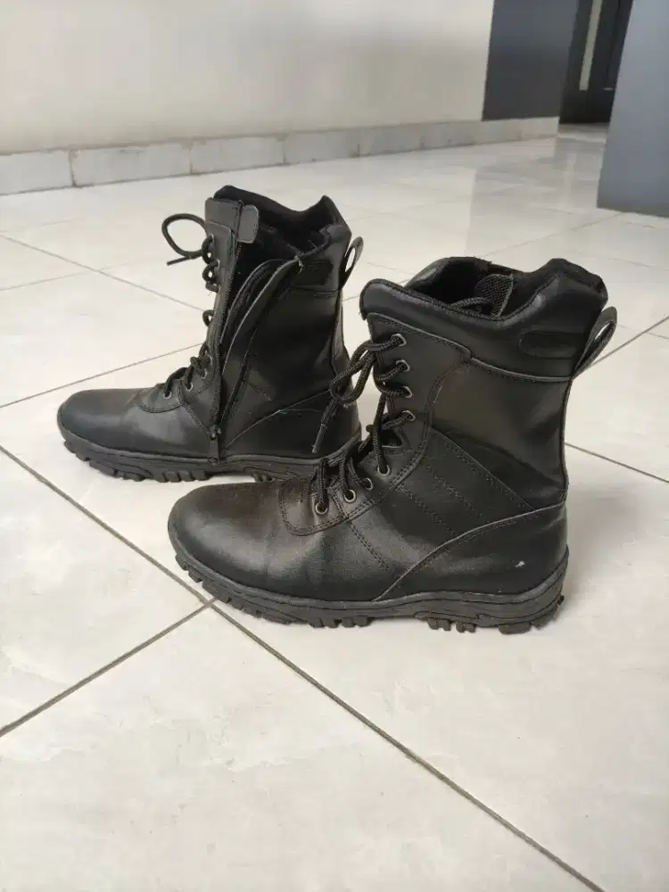sepatu PDL ukuran 41