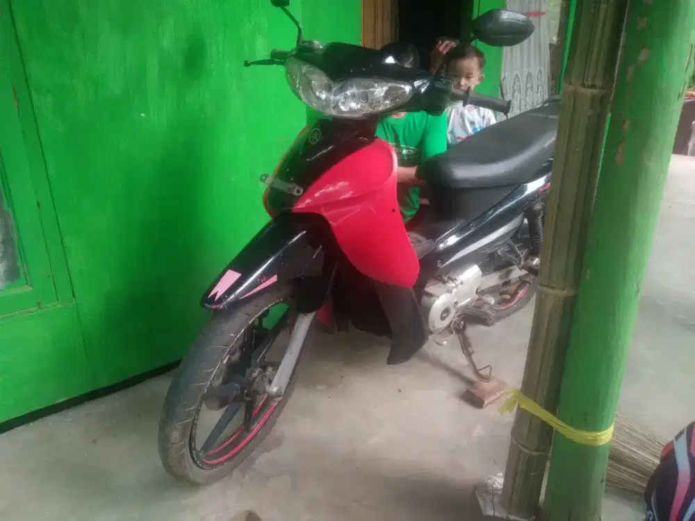 Dijual jupiter Z 2003 SS kumplit
