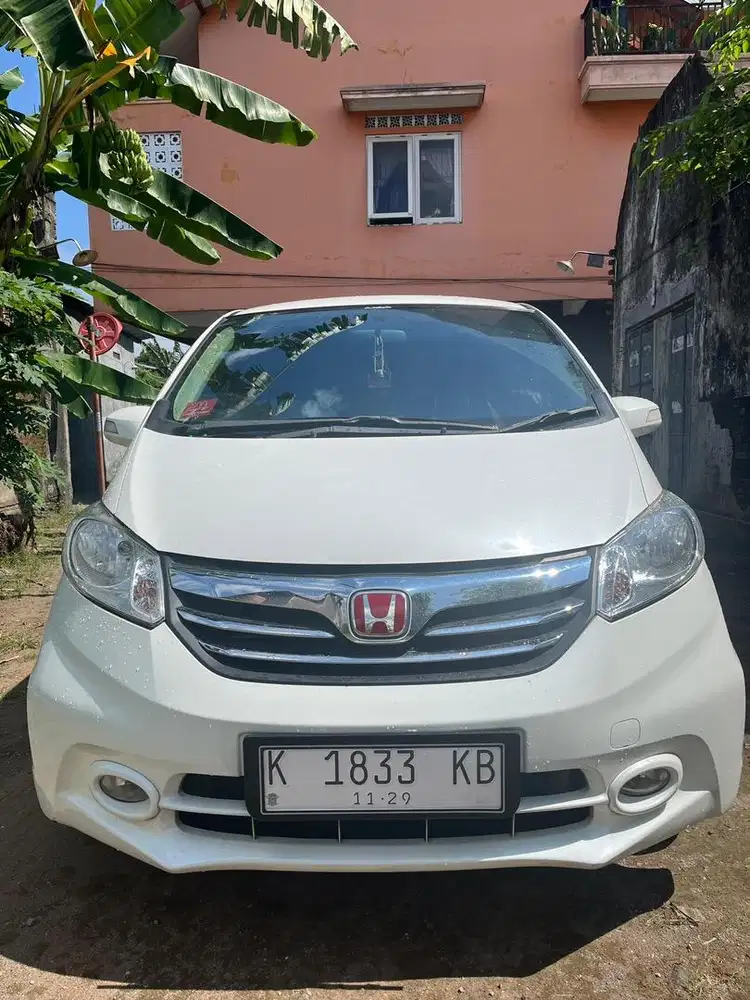Honda Freed PSD matic 2013