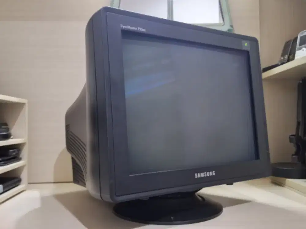 Monitor Samsung 17” Tabung – Normal & Siap Pakai | Jual Cepat
