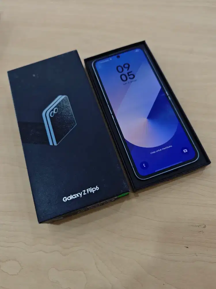 Samsung Flip 6 12.256 Blue