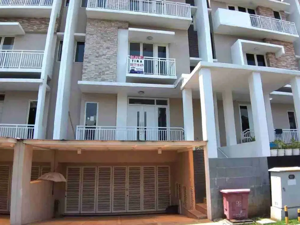 Townhouse Sherwood Residence