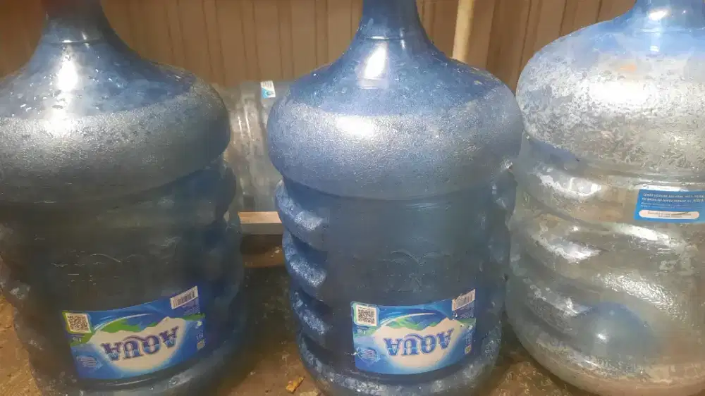 Dijual galon AQUA