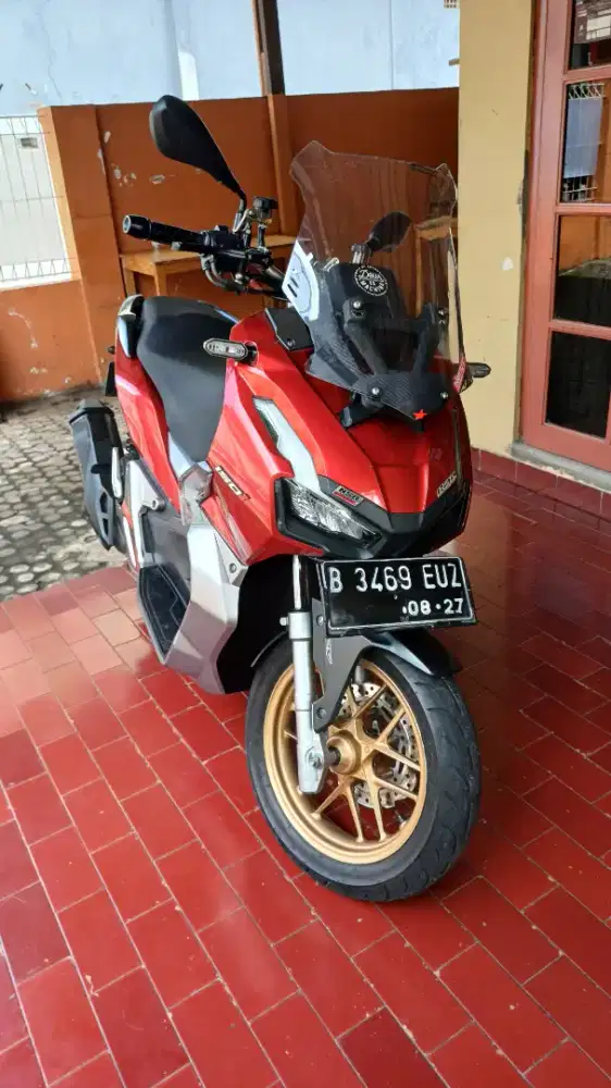 Jual ADV 150 2019 km low pajak panjang