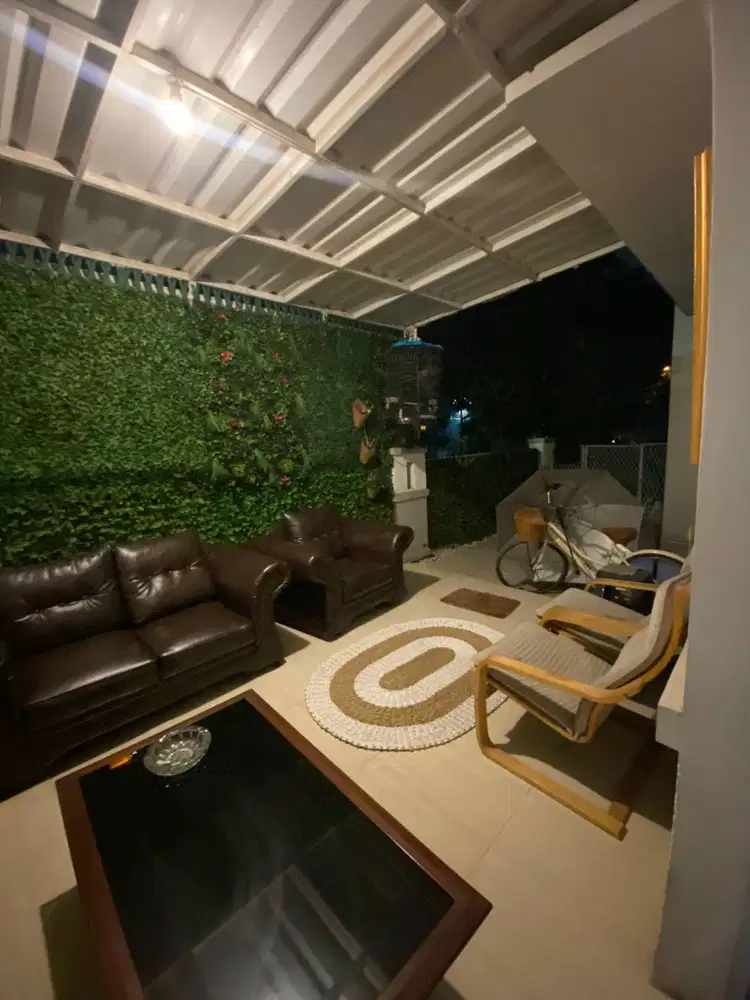 Dijual Rumah Strategis Dgn 2 Lantai di Bintaro Tangsel GB-17135