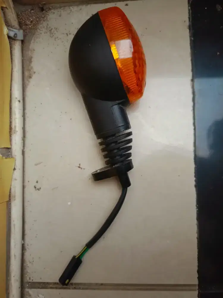 Lampu Sen kiri Klx Original