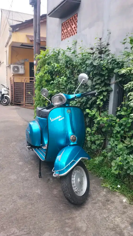 Vespa super 1973 ( Astuti )