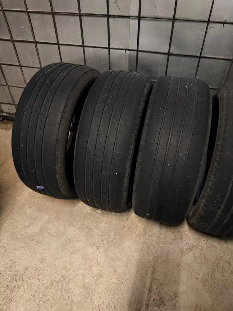 Ban Bridgestone TURANZA R17 215/55 ex BRV