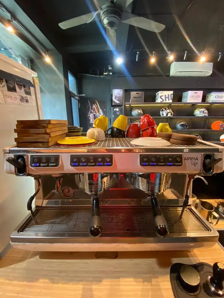 Mesin Kopi Simonelli Appia + Grinder