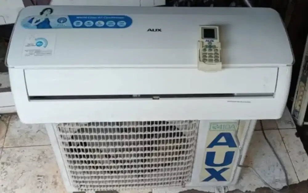 Jual ac Aux 3/4 pk R 410 lowwat 600watt kondisi 95% ori semu