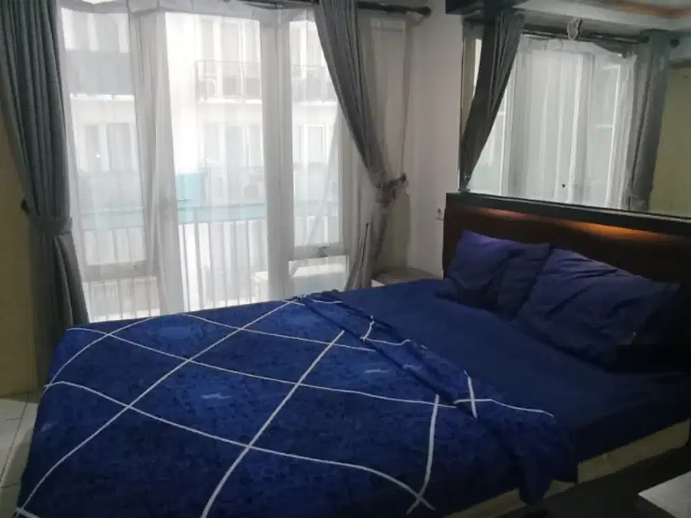 Dengan harga 2 jutaan kamu bisa dapetin apartemen furnished in loh