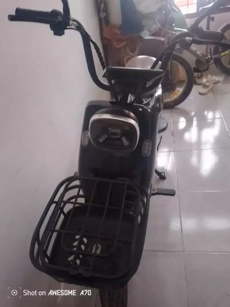 Sepeda listrik exotic