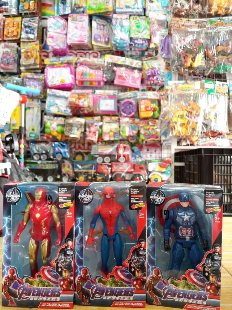 mainan anak action figure avengers