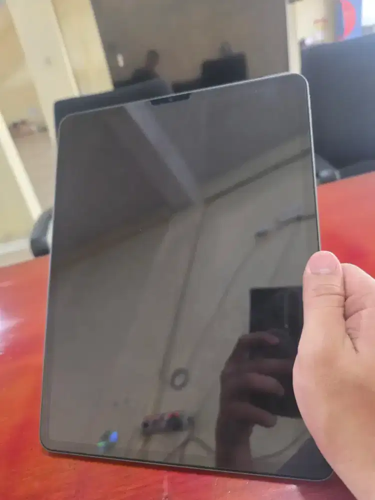 Ipad Pro 12.9 inch 1 TB wifi 5 th gen( M1) + magic keyboard + pencil