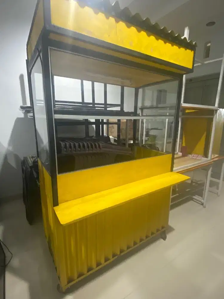 Stealing makanan dan minuman