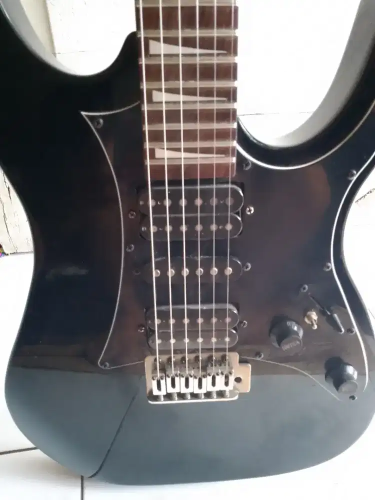 Gitar elektrik merek legacy ori