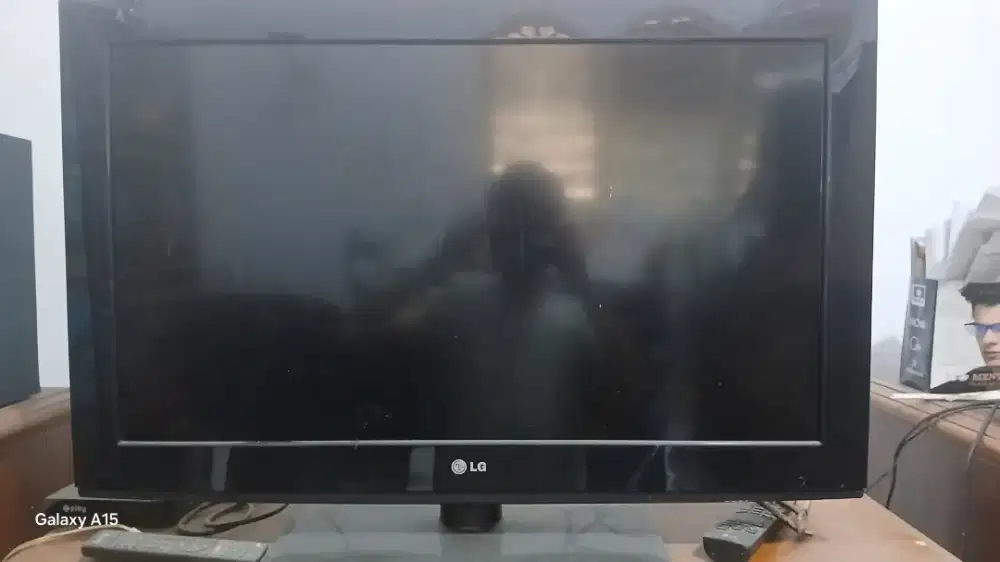 LG 32LG53FR 32-inch LCD TV