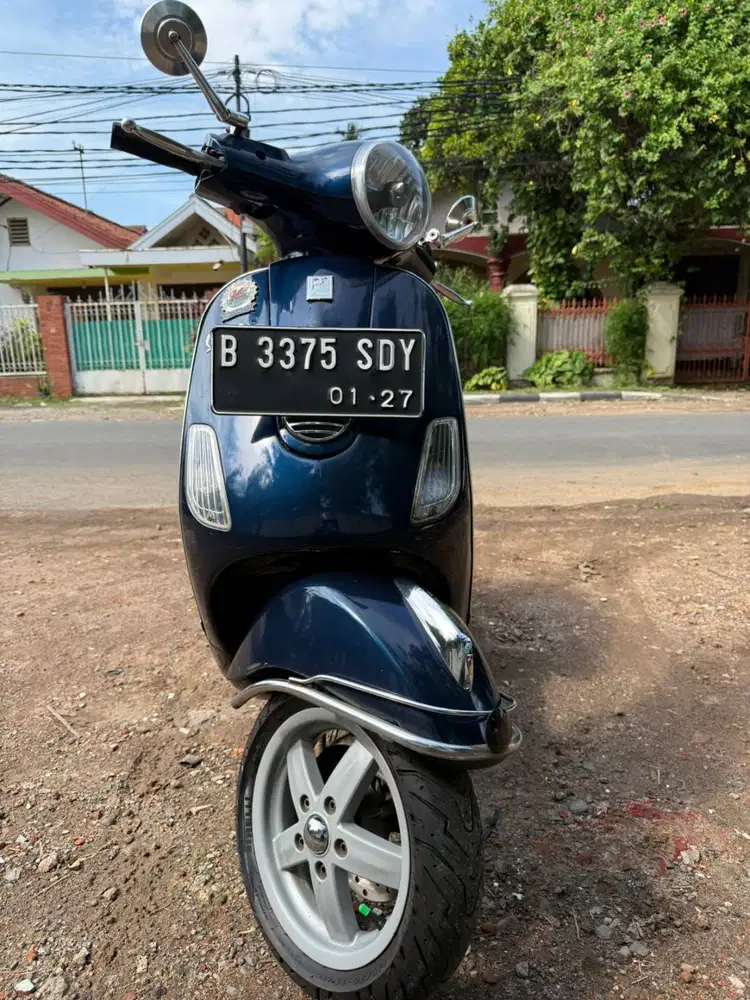 Vespa LX 2V Biru 150 CC 2012 (Nego sampe deal) (Kondisi Bagus)