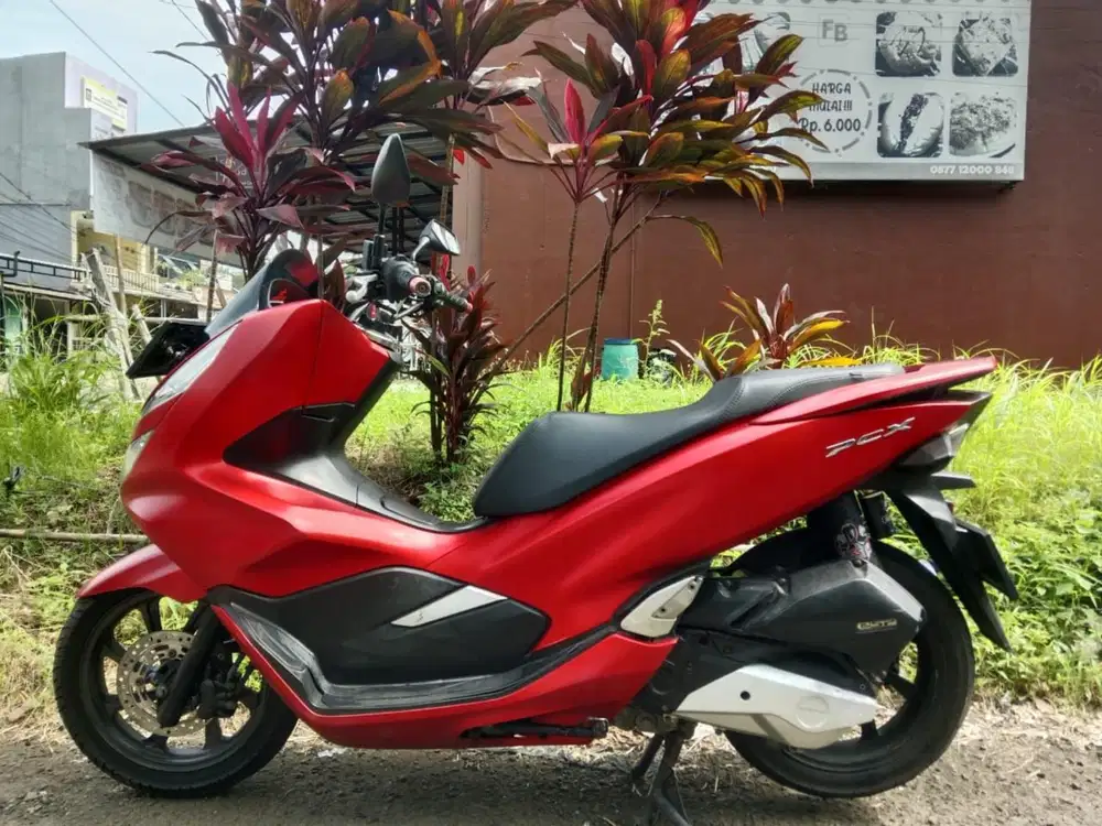 Honda Pcx cbs 2019 bagus lengkap pajak on