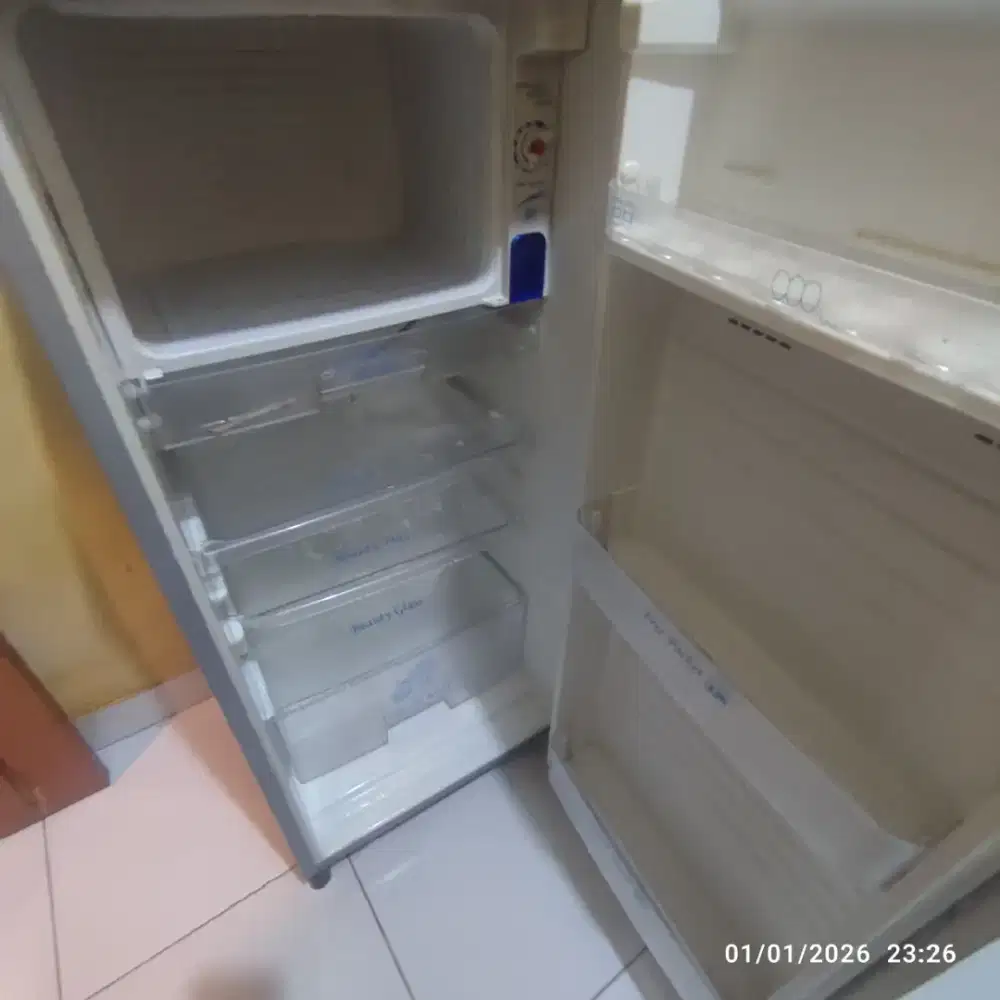 Kulkas sanyo 1 pintu