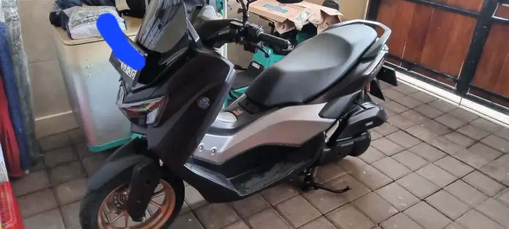 Yamaha nmax turbo 2025 black magma