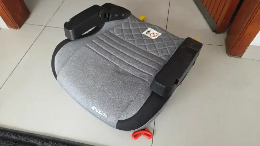 Transitfix Booster Isofix Car Seat Giggle