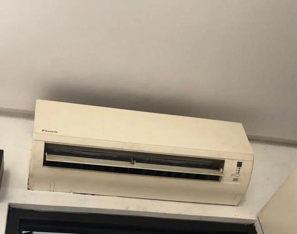 Ac Daikin Thailand 1,5 pk normal