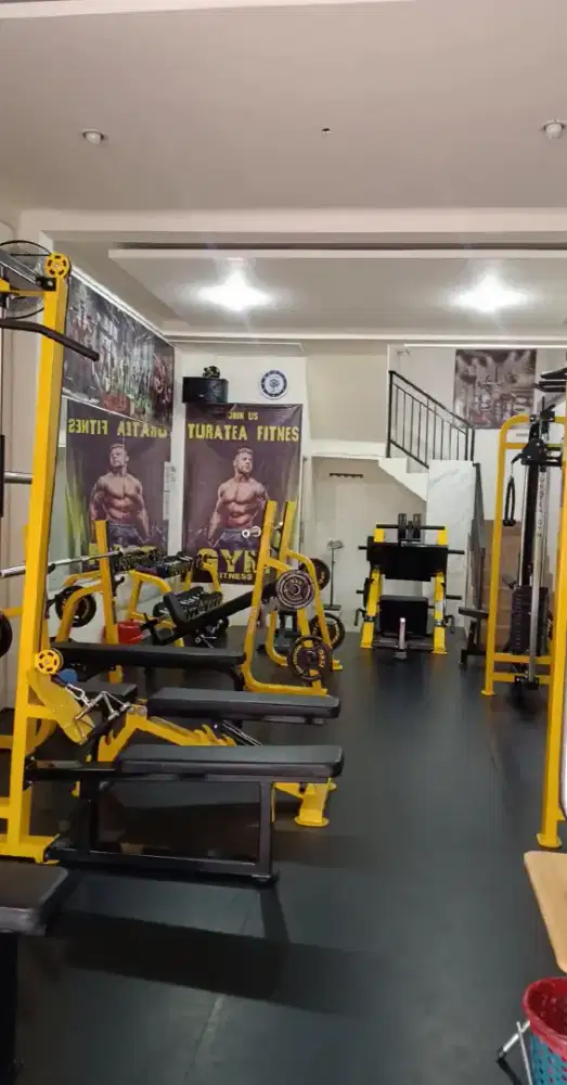 Karyawati Jaga di tempat Gym/fitnes Khusus perempuan