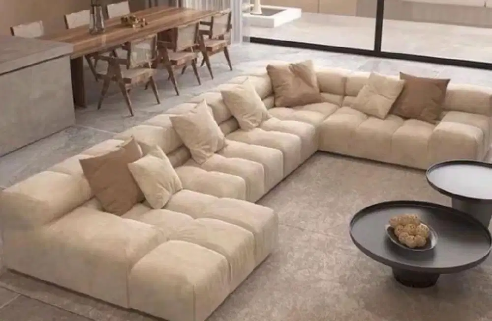 Dibutuhkan PEMBANTU RUMAH TANGGA