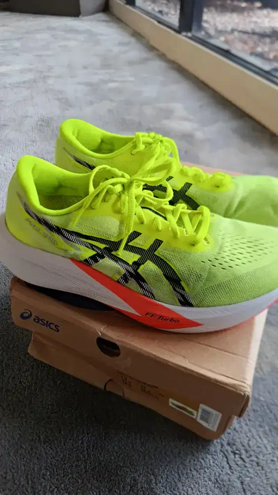 Sepatu ASICS Magic Speed 4 ORI