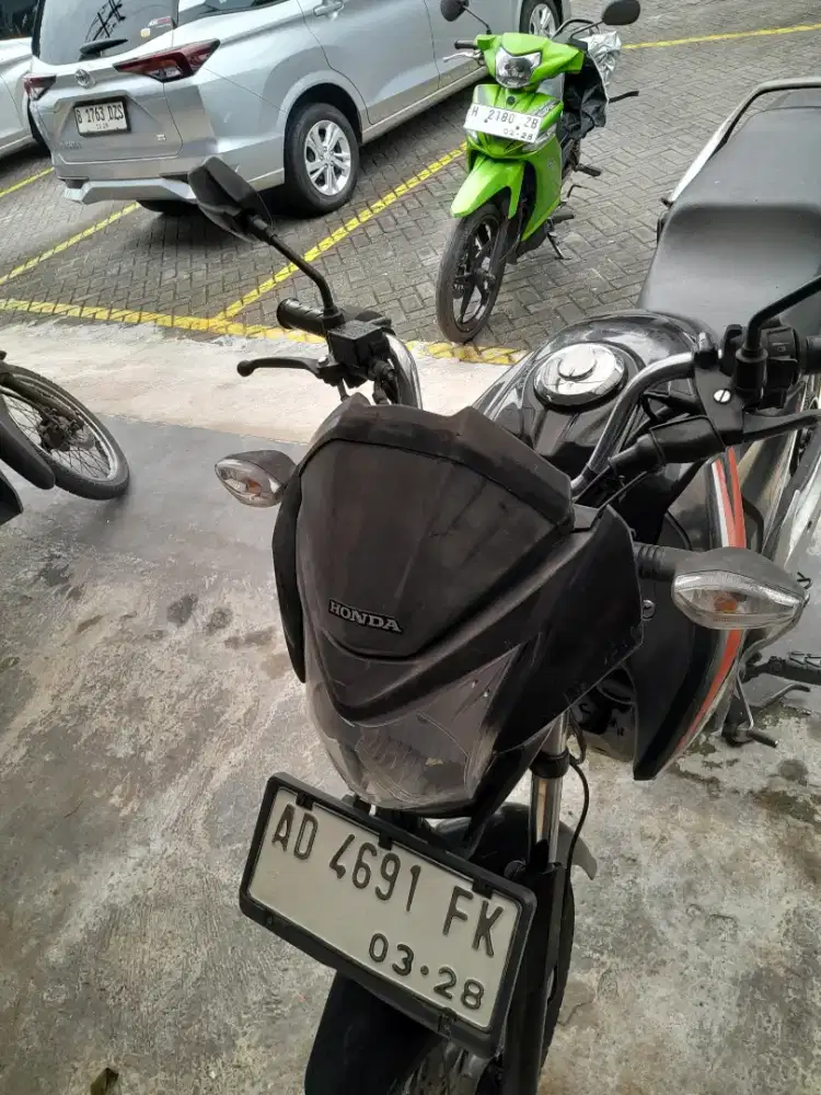Di jual honda mega pro th 2013