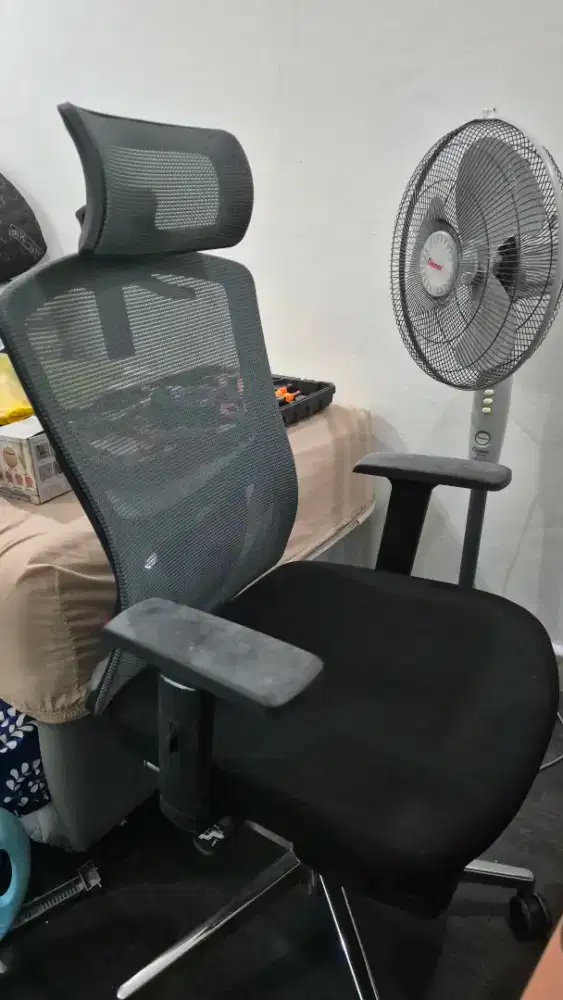 Kursi gaming fantech oca259