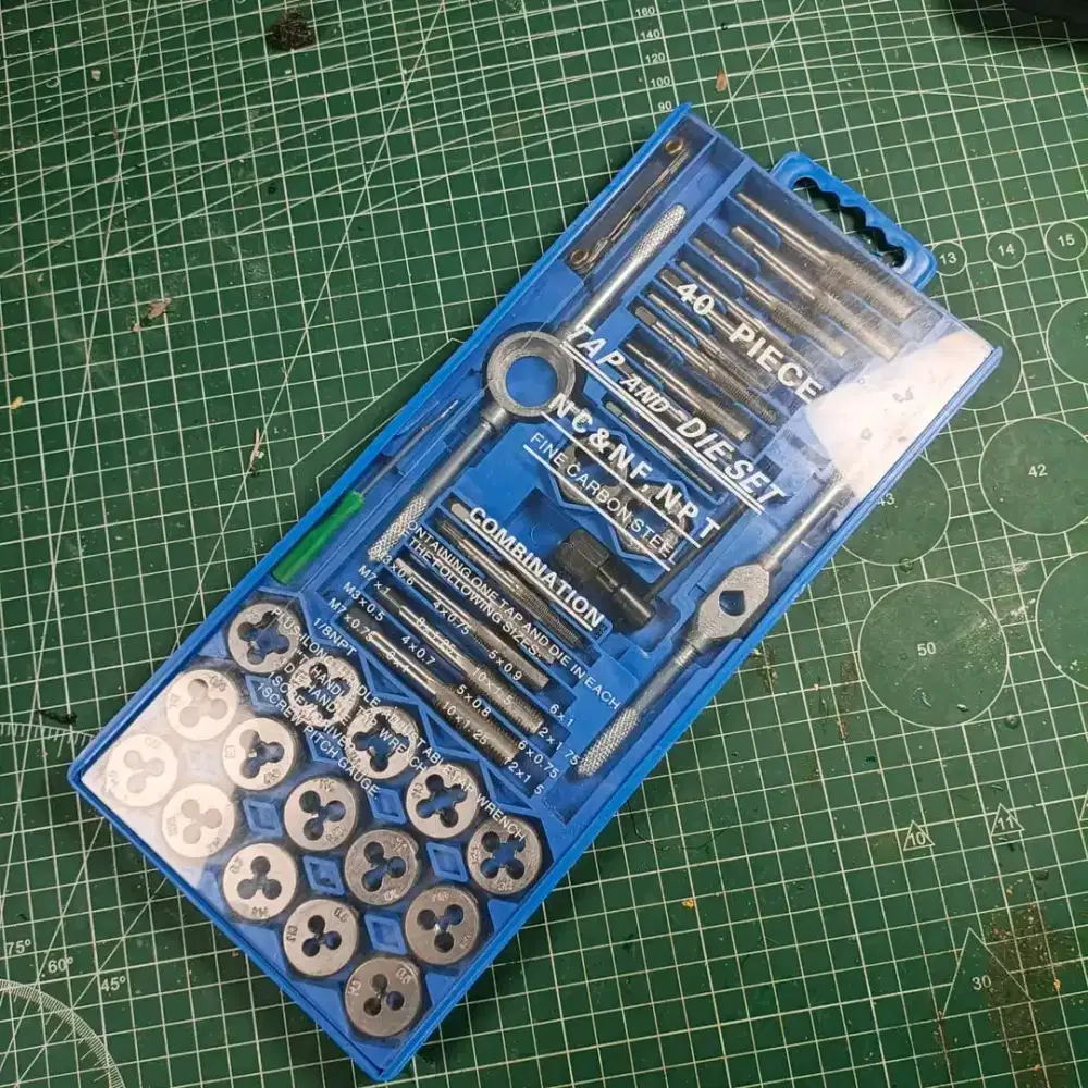 Tap die set alat pembuat ulir