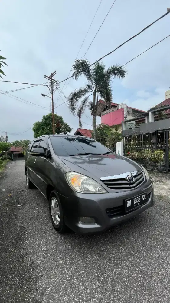 Toyota kijang Innova G bensin matic