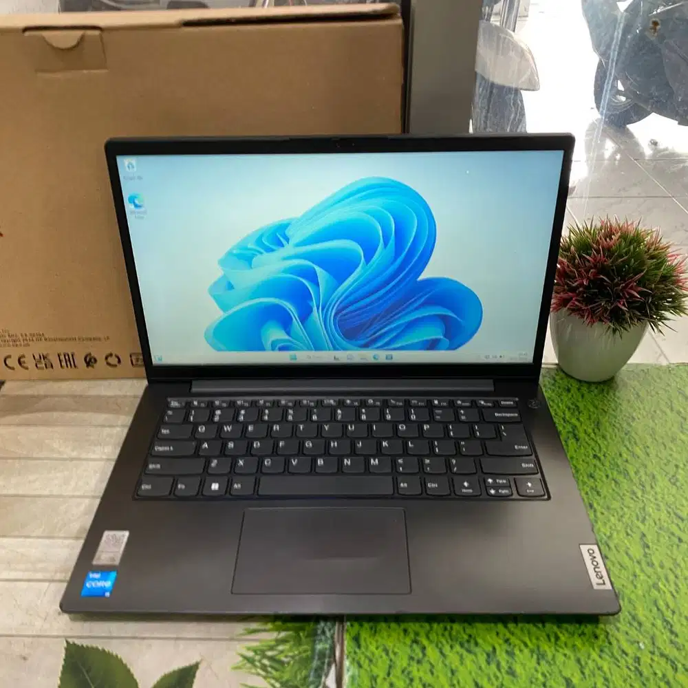 Lenovo V14 G2-ITL Core i5-1135G7 RAM 8GB SSD 256GB 14 FHD Windows 11