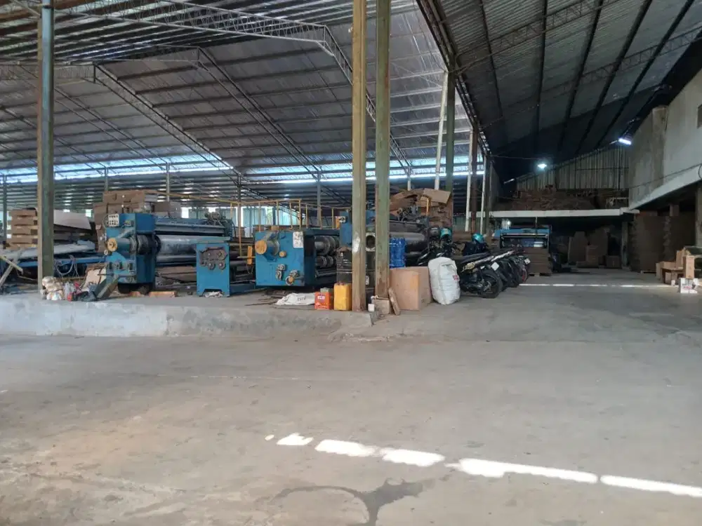 Disewakan Gudang EX Mebel Lokasi Strategis Jepara, Jawa Tengah Luas 4000m2