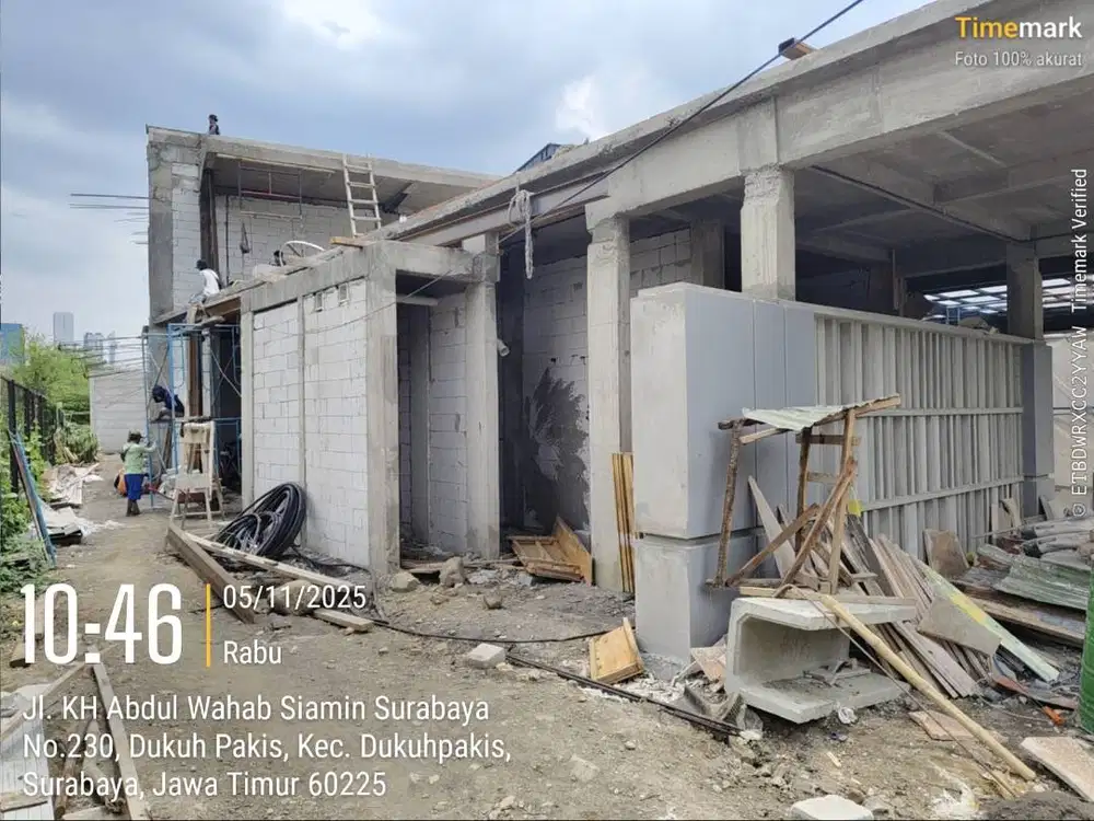 Renovasi rumah.pengecatan dan kebocoran atap rumah