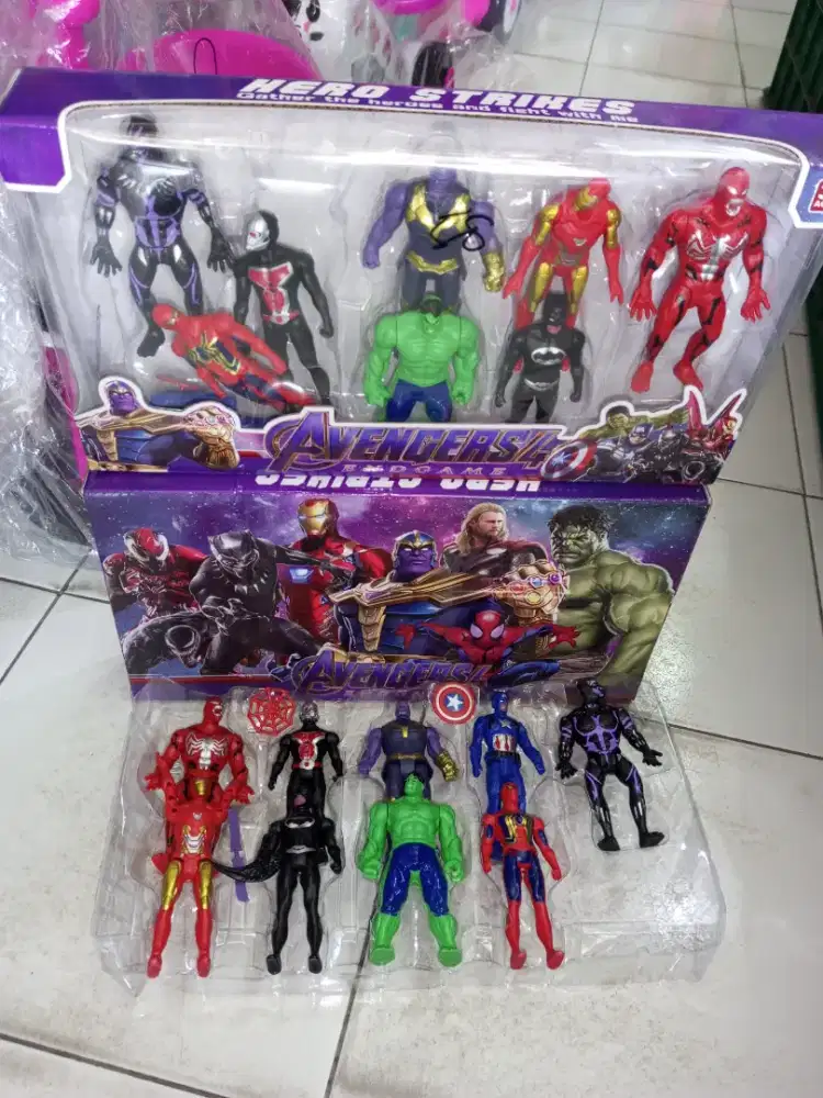 Mainan Anak Avengers isi 9