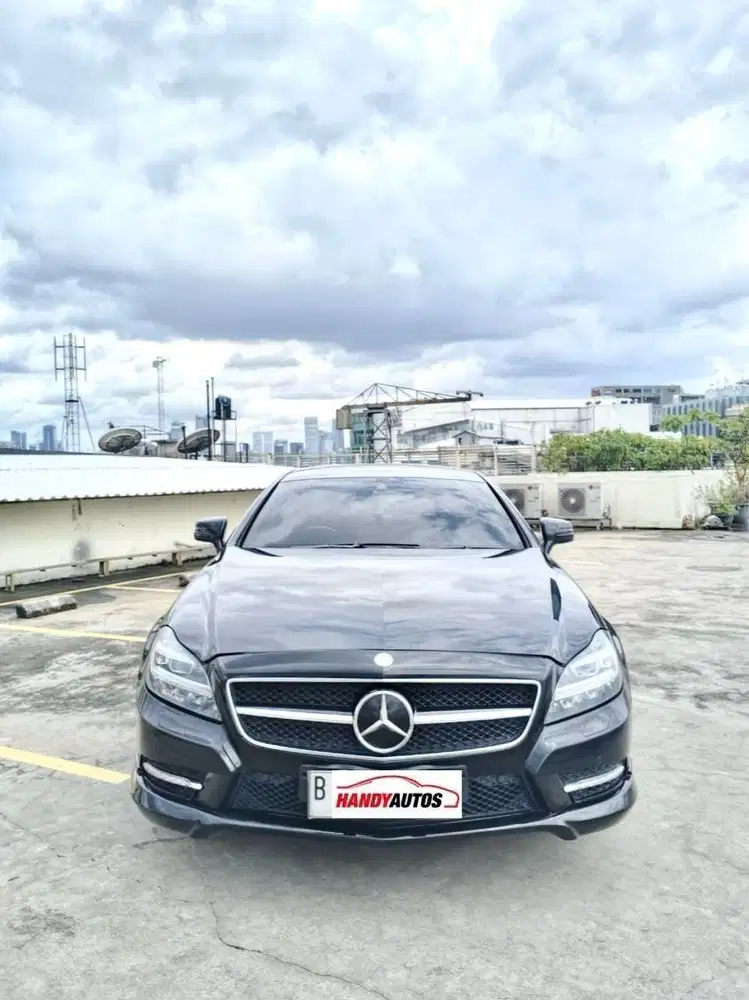 Mercedes Benz CLS 350 AMG line Tahun 2012 Automatic Hitam