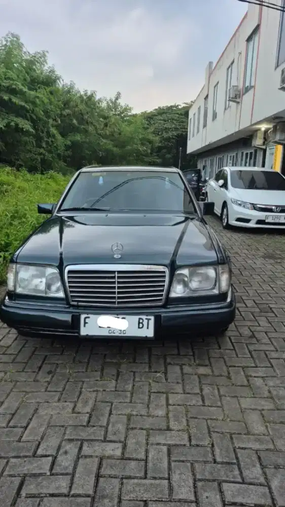 1994 Mercedes-Benz W124 E320 - Bensin