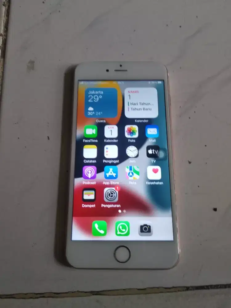 iPhone 6s plus 64gb all operator.nominus dipakenya masih mulus