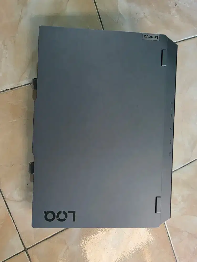 Dijual lenovo LOQ 15ahp9 ryzen 5 8645hs sudah upgrade ram dan ssd