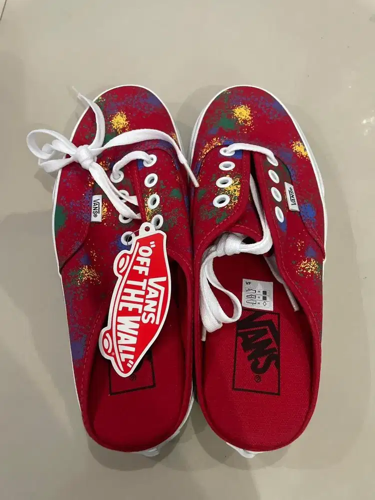 VANS NEW SLIP ON