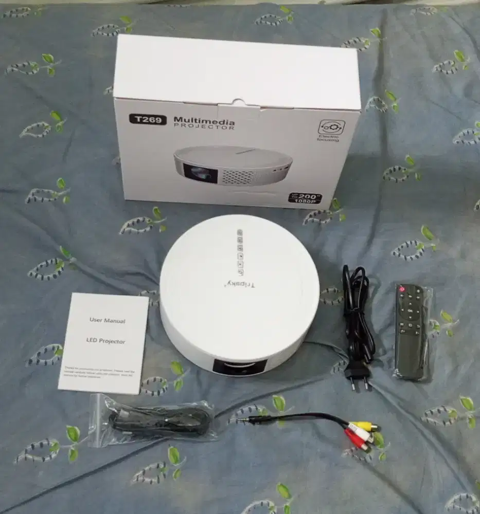 Proyektor tripsky t269 Android New Ram2/16,450 AnsiLumens Fullset nett