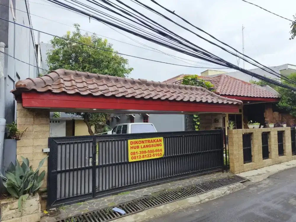 DISEWAKAN RUMAH PARKIR LUAS